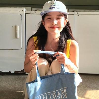 楼下的女人和楼上的男人